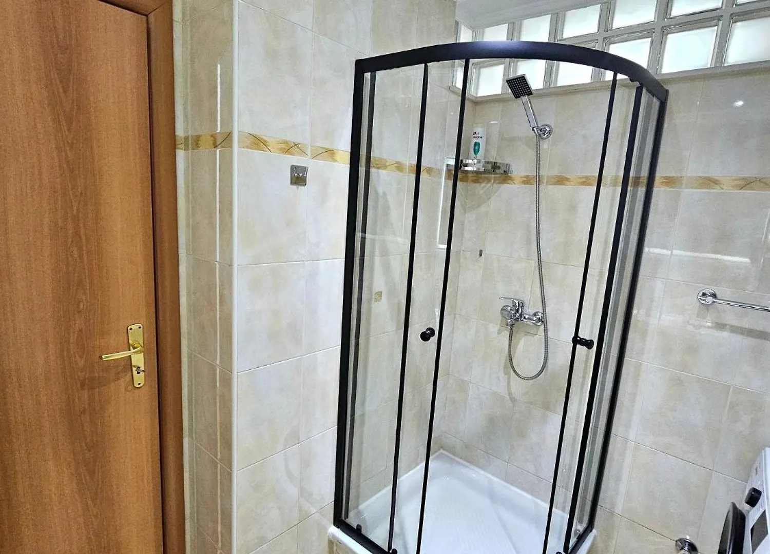 Tirana Downtown Apartment 0*,  Albania