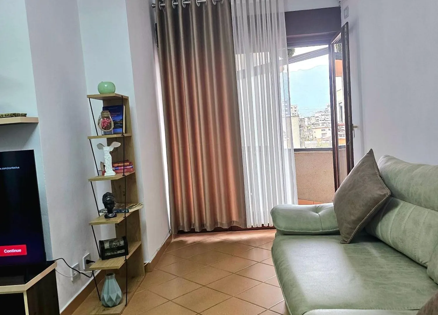 Tirana Downtown Apartment 0*,