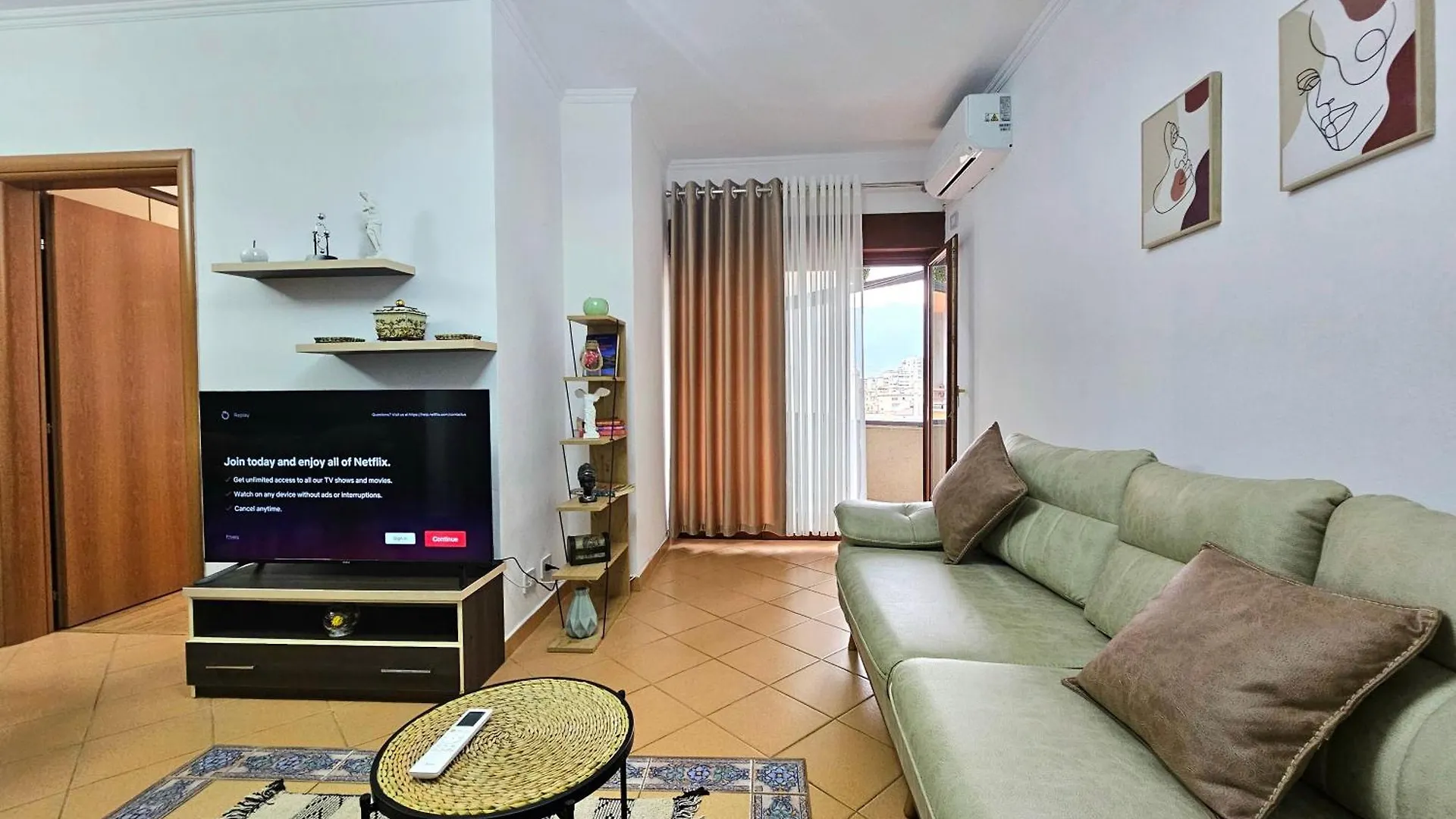 Tirana Downtown Apartment Albania