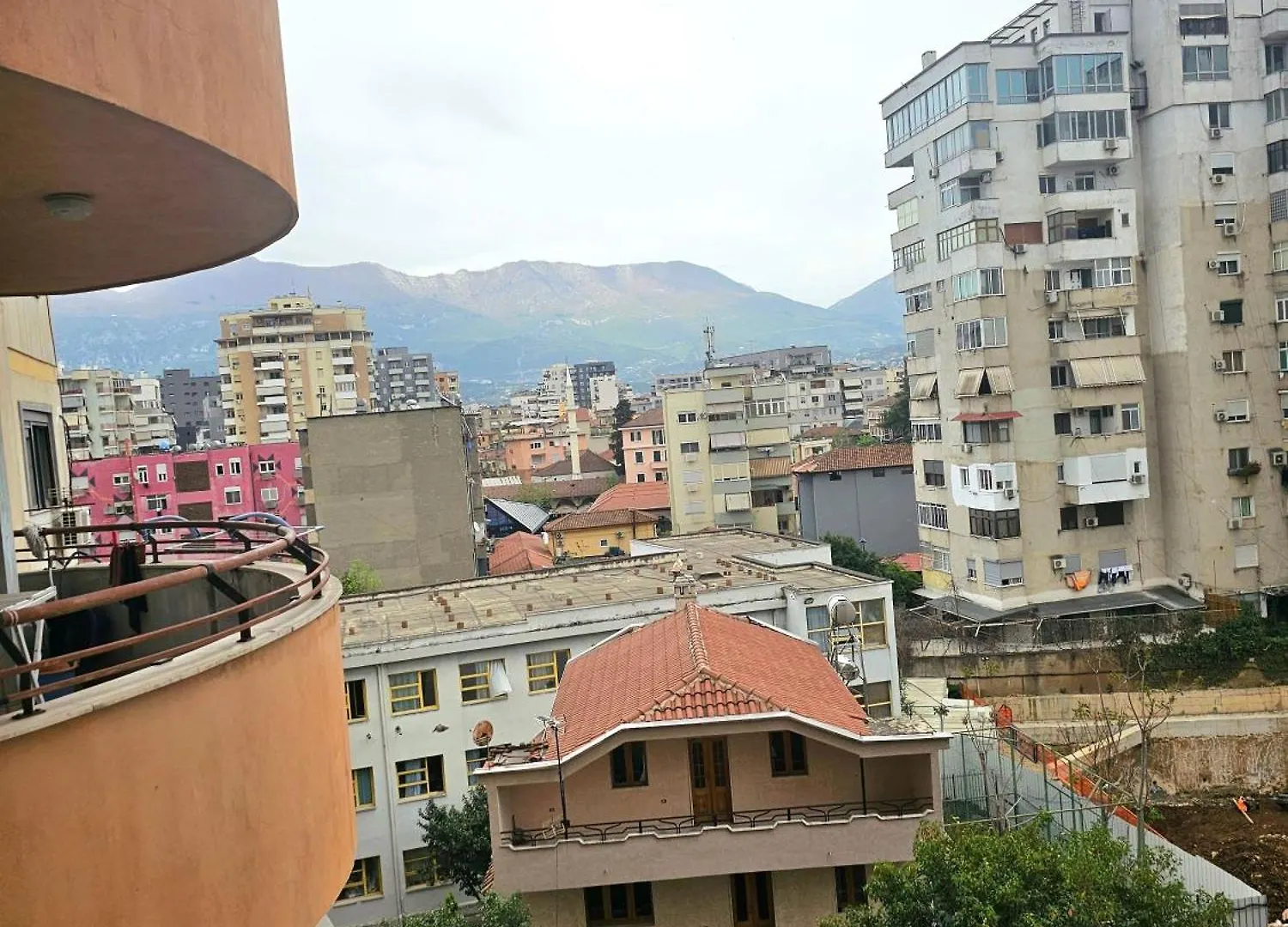 Tirana Downtown Apartment